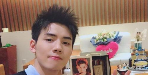 娱乐圈杀鸡儆猴爆料视频,揭秘爆料视频背后的真相与影响  第1张